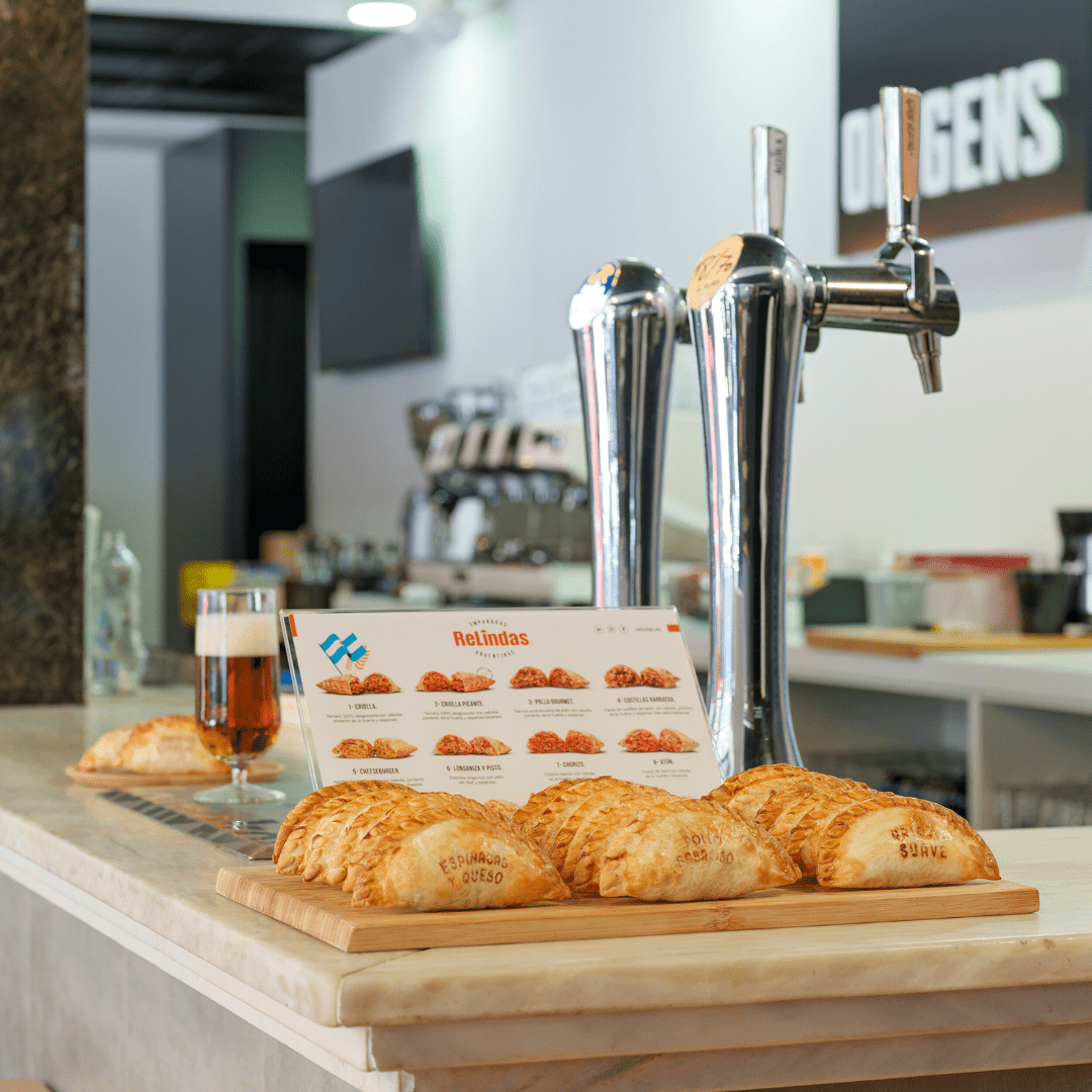 5 razones para elegir la venta de empanadas argentinas artesanales al por mayor para tu negocio-min