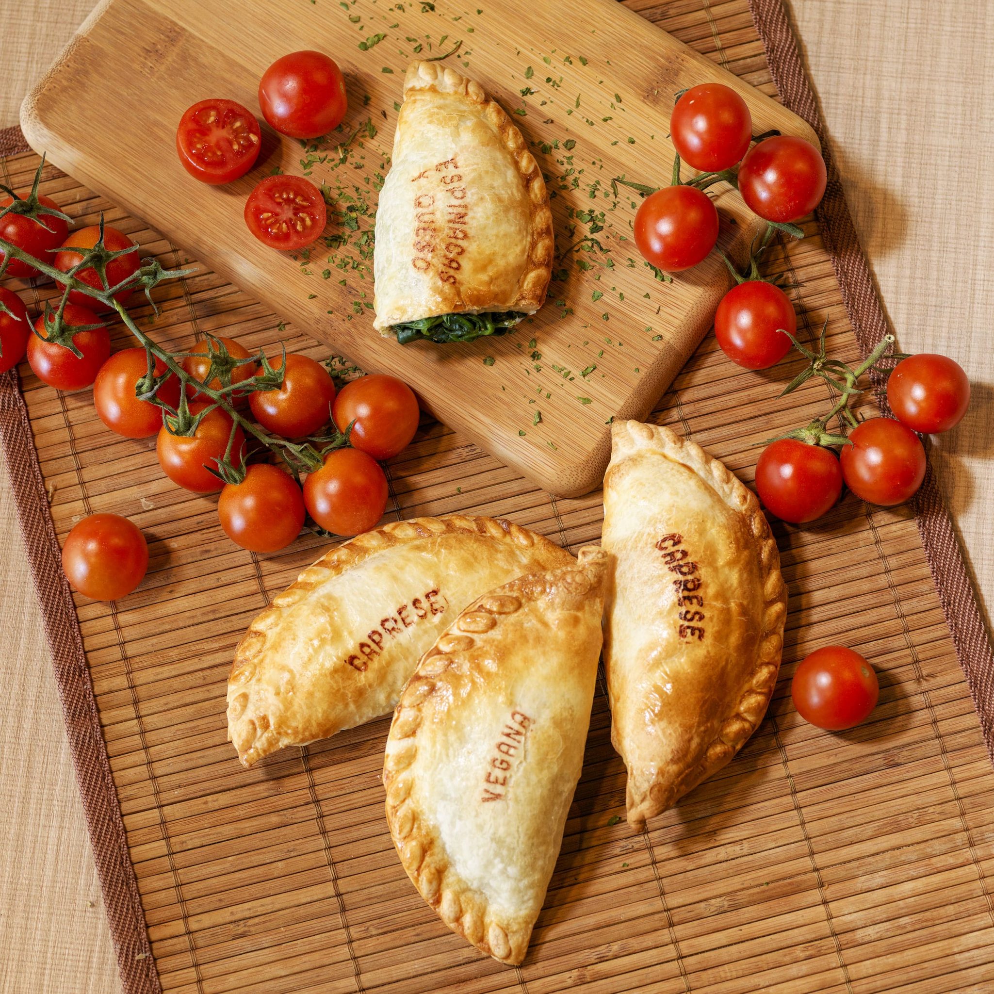 Cómo integrar empanadas argentinas en tu línea de productos de alimentos al por mayor-min