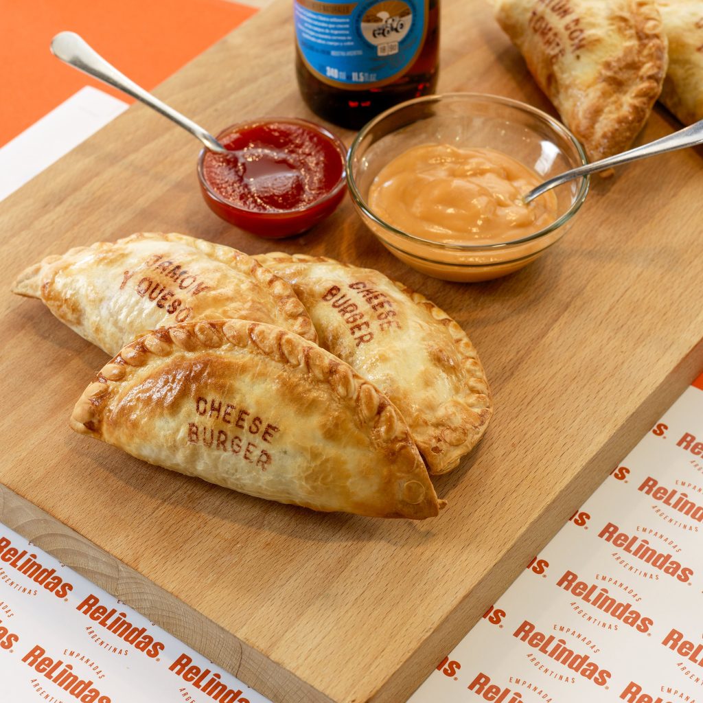 Consejos para almacenar y servir empanadas argentinas congeladas en grandes cantidades-min