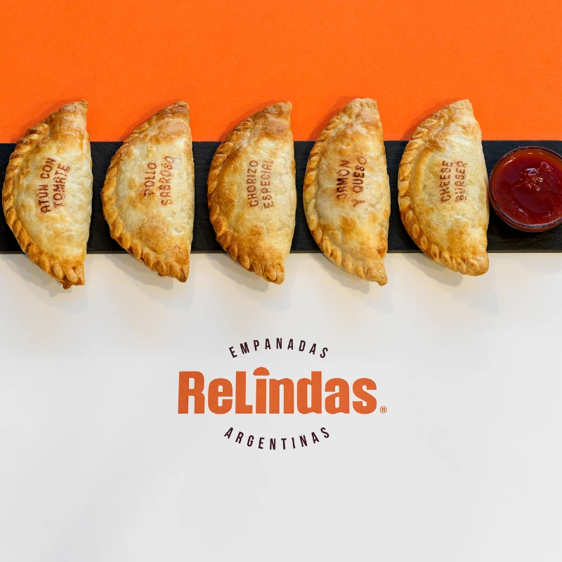Empanadas argentinas de diferentes sabores de Relindas.
